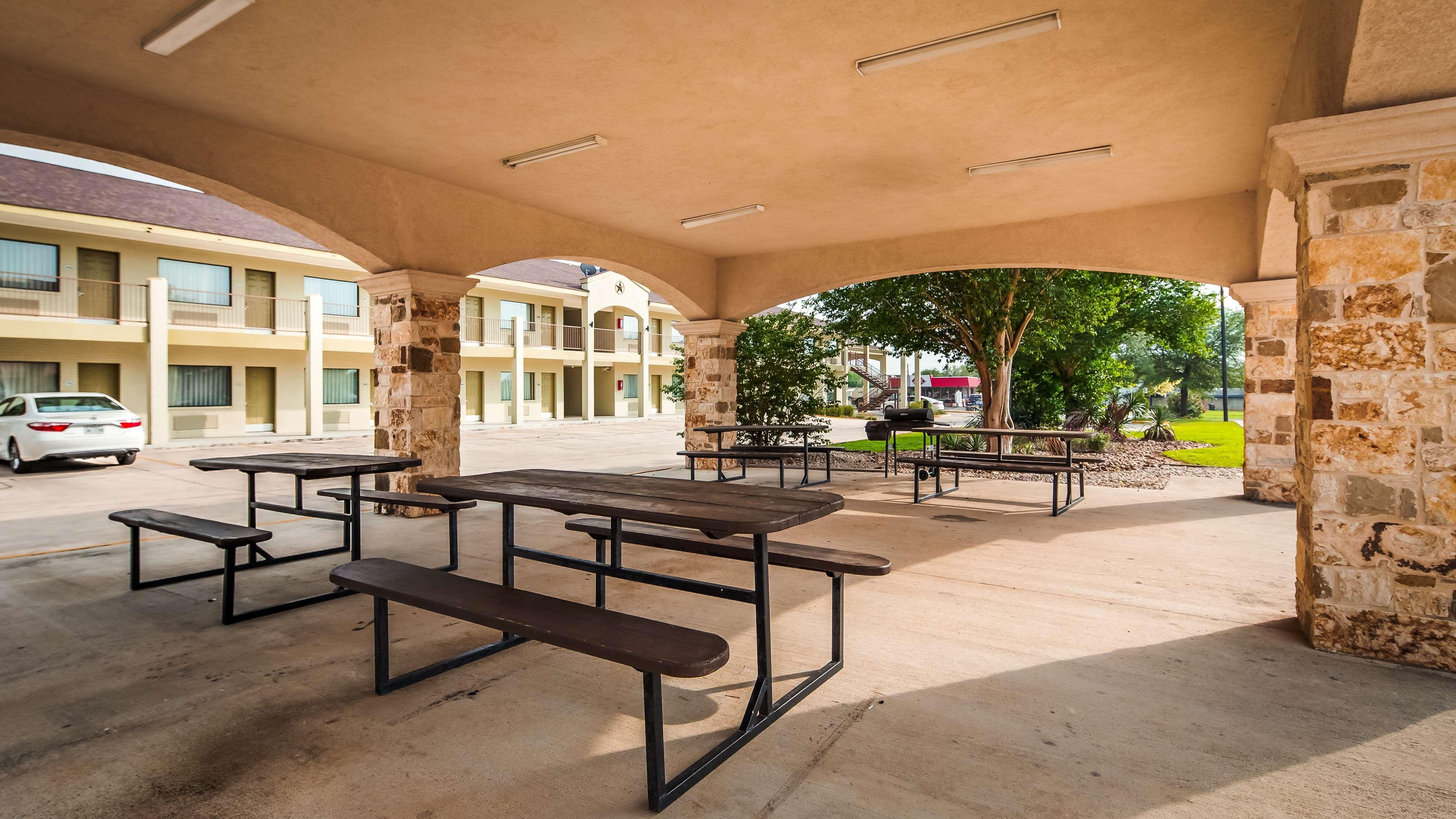Surestay Hotel By Best Western Floresville Eksteriør billede